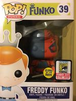 39 2015 Glow Deathstroke LE 24 Freddy Funko Funko pop