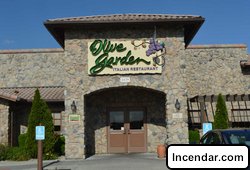 Florida Man Arrested Outside Olive Garden After Angrily 'Shoveling Spaghetti Into His Mouth'